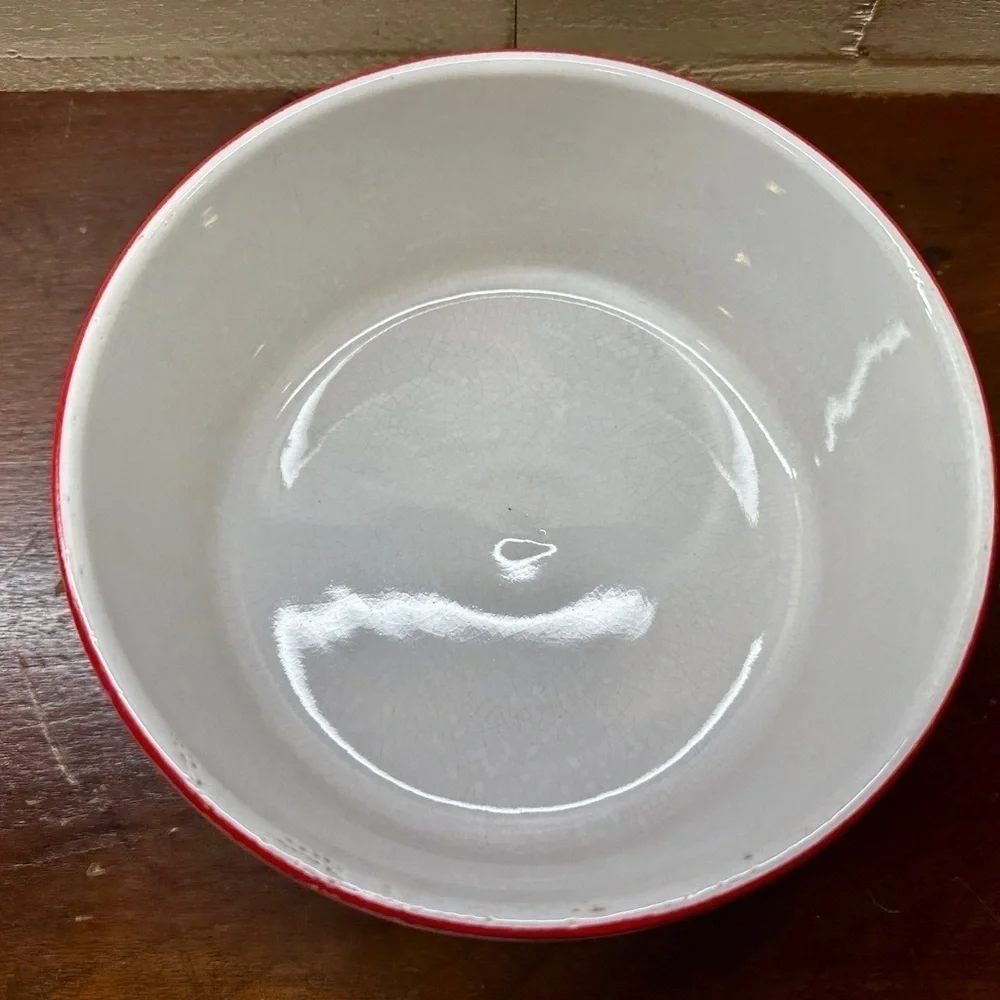 VINTAGE, TULIP SOUFFLÉ DISH/RAMEKIN. IN GOOD CONDITION. SOME CRAZING.